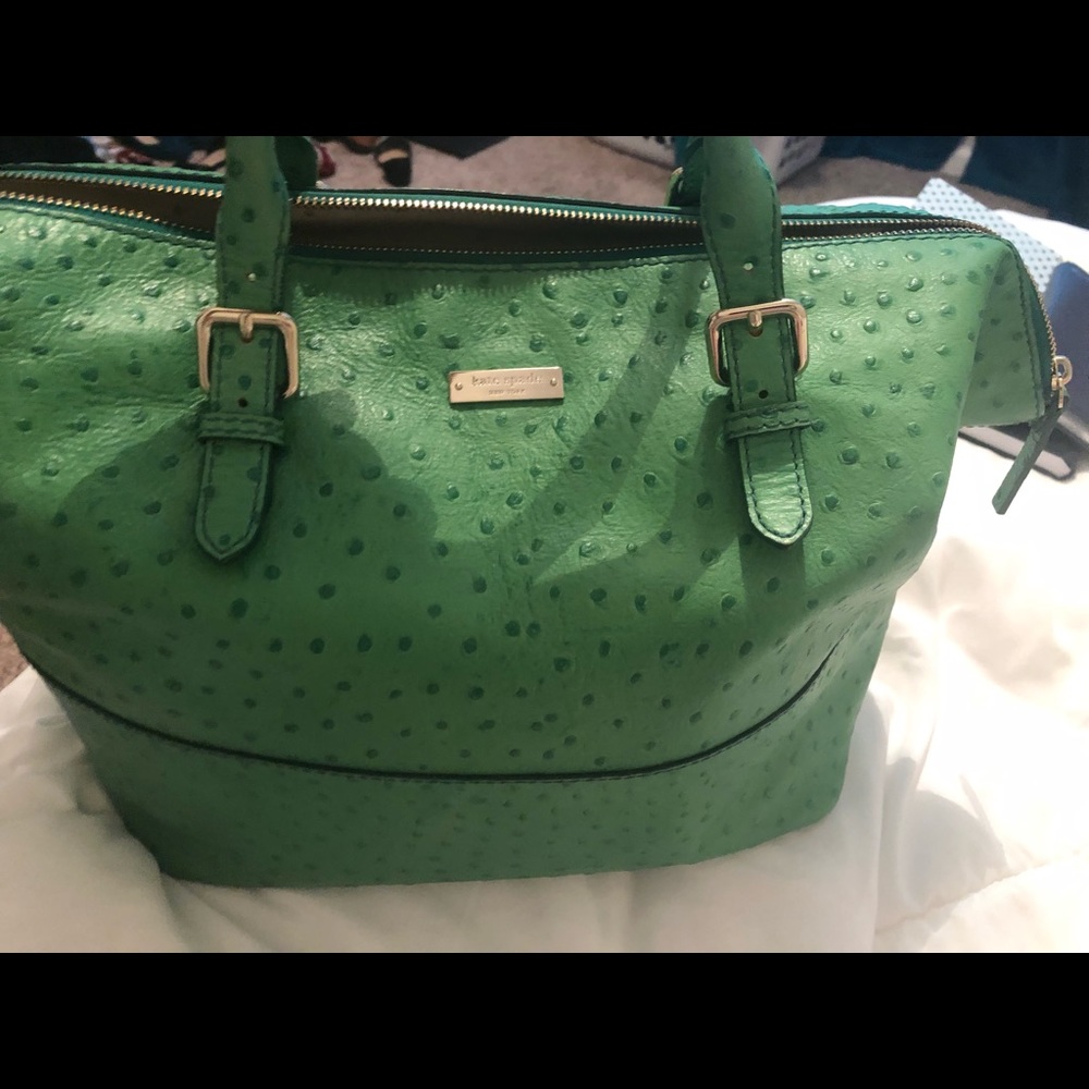 Kate Spade tote!! SOLD